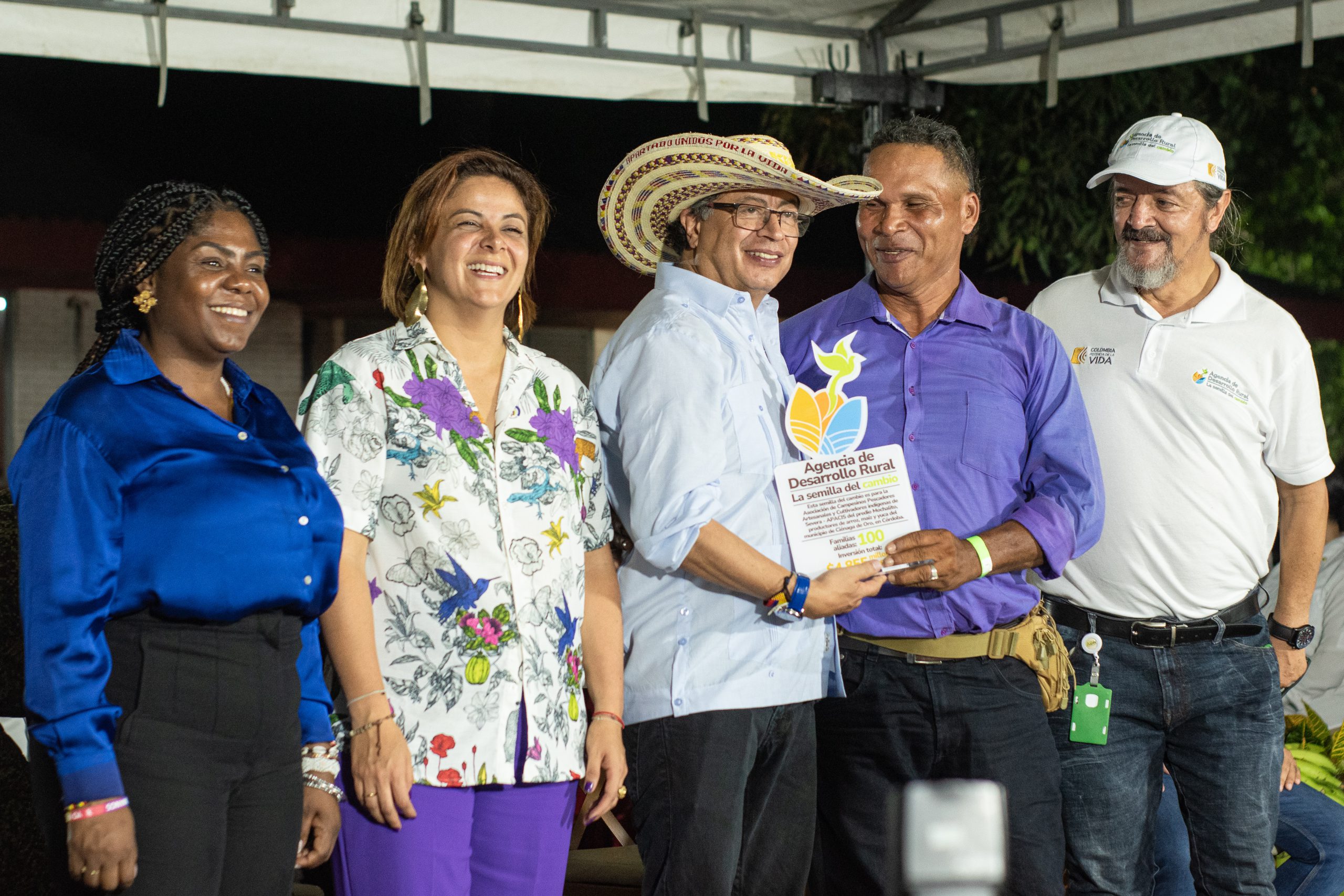 El Gobierno con el Caribe empieza con anuncios e inversión clave para la Reforma Agraria en Córdoba