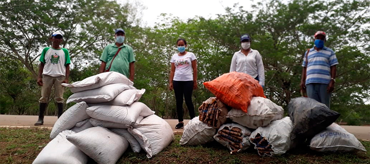 13-ADR-entrega-insumos-agrícolas-a-productores-de-Bolívar​