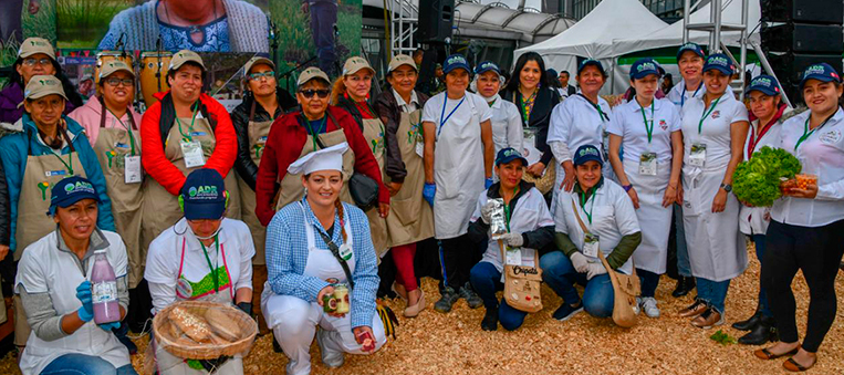 18-ADR-participó-en-el-Mercado-campesino-en-Agroexpo