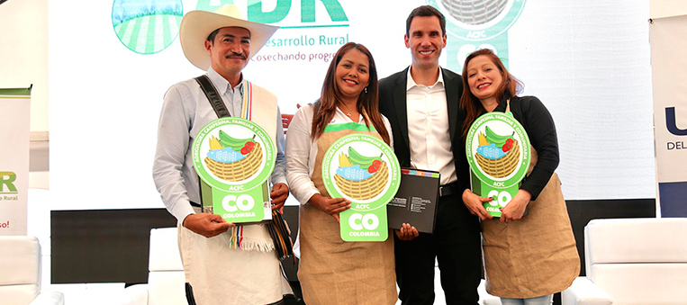 6-ADR-beneficiará-al-74%-de-los-productores-agrícolas-con-sello-ACFC