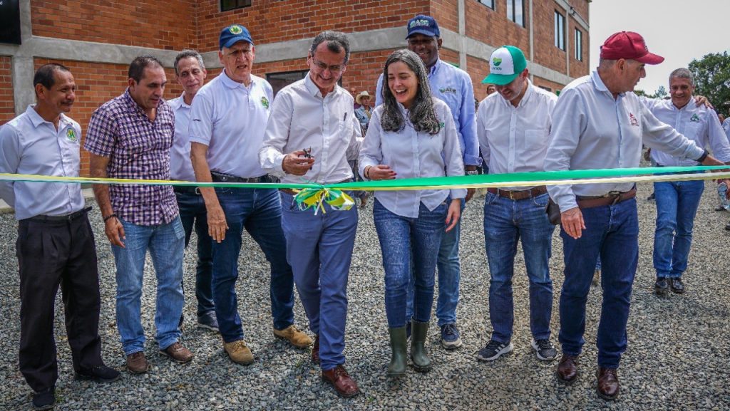 Inauguración Centro Especializado de Trilla y Tostión de cafés diferenciales