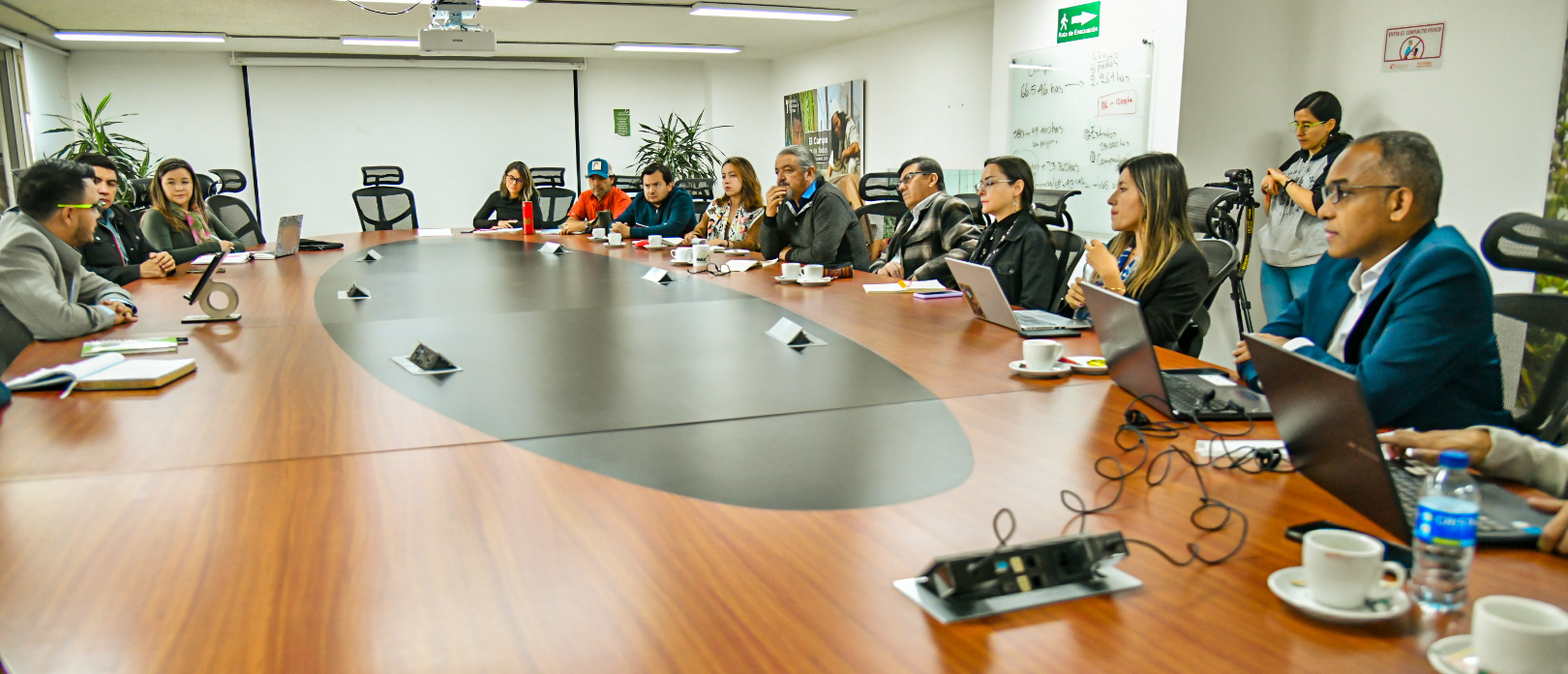 “Trabajemos juntos para acelerar la Reforma Rural Integral”: Luis Alberto Higuera a Luis Felipe Harman