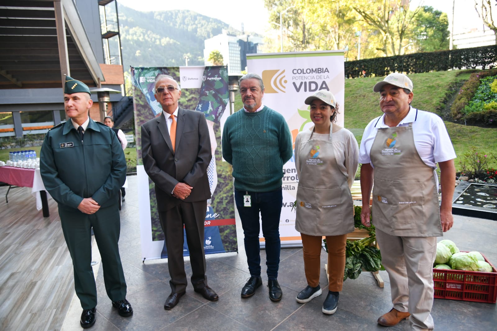 Sectores de Defensa y Agricultura formalizan primera alianza público-popular