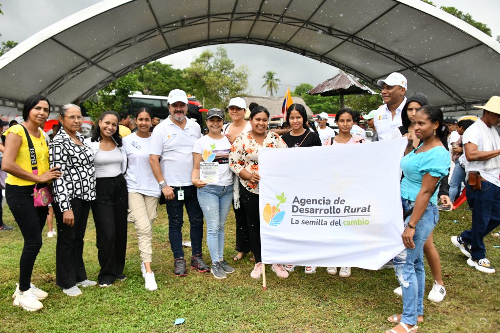 Las mujeres campesinas son protagonistas en este Gobierno, y con ellas la Reforma Rural Integral se hará realidad en cada rincón de Colombia. Foto: Camila Polanco (ADR)