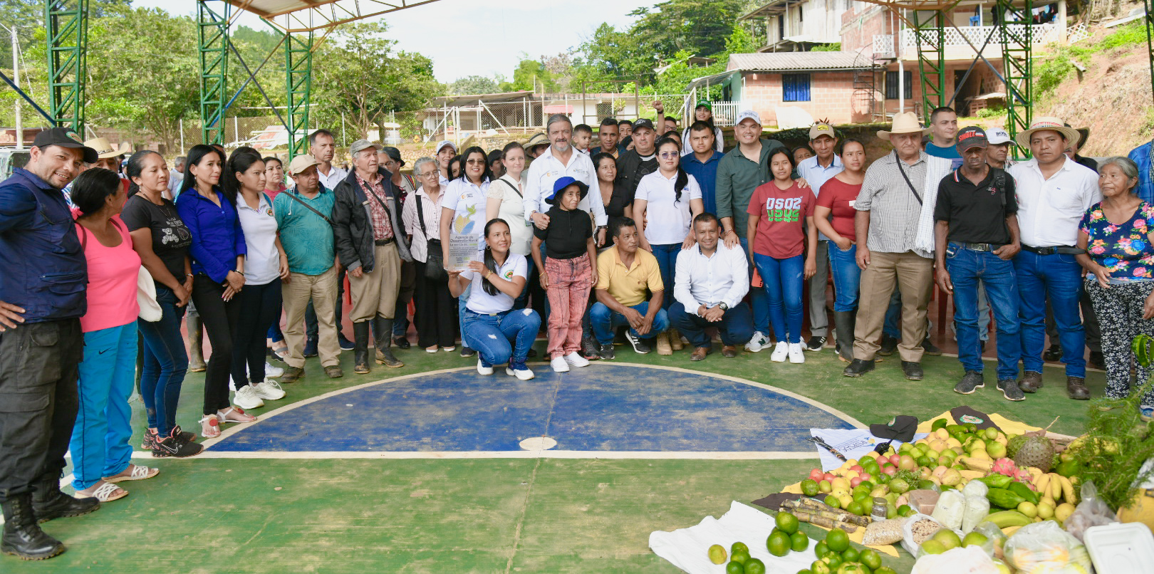 Junto con el campesinado y los pueblos indígenas del Cauca, el Gobierno nacional sigue adelante con la Reforma Rural Integral