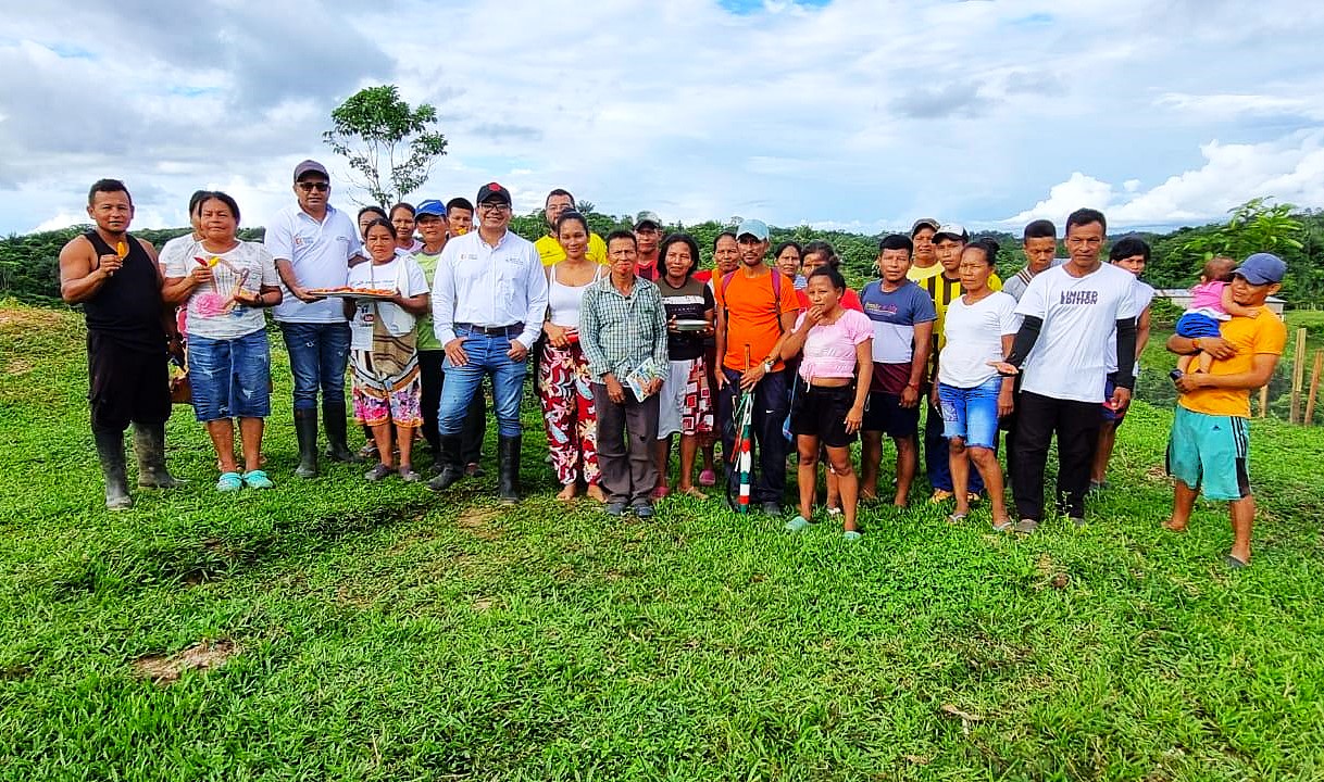 El cultivo de ají es una fuente de ingresos sostenible para las familias indígenas, ya que promueve la soberanía alimentaria y se preservan prácticas agrícolas tradicionales. Foto- Luisa Zúñiga (ADR).
