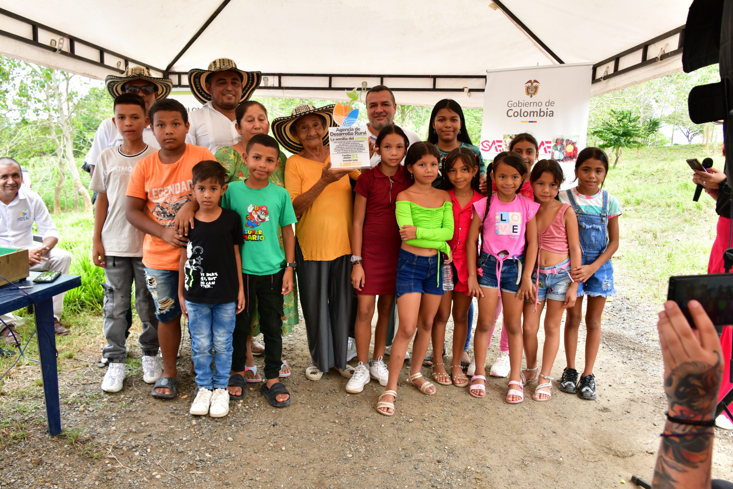 Esta iniciativa es un ejemplo de cómo las entidades de Gobierno trabajan articuladamente para restablecer los derechos de las víctimas del conflicto armado. Foto: Camila Polanco (ADR)