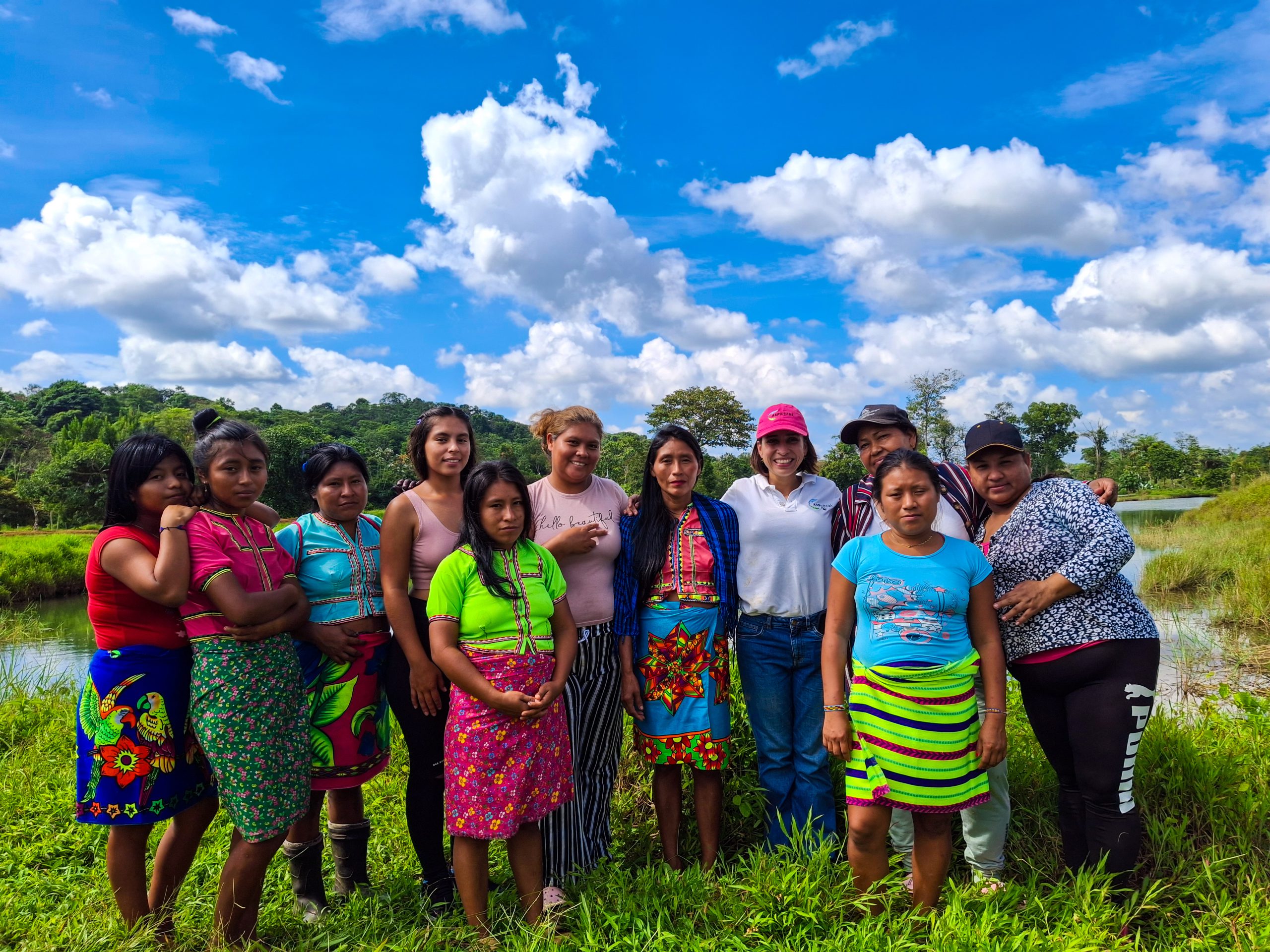 Con esta iniciativa las mujeres rurales e indígenas de ASPIURABA comenzarán a transformar el pescado en nuevos productos para su comercialización. Foto- Mónica Restrepo (ADR)