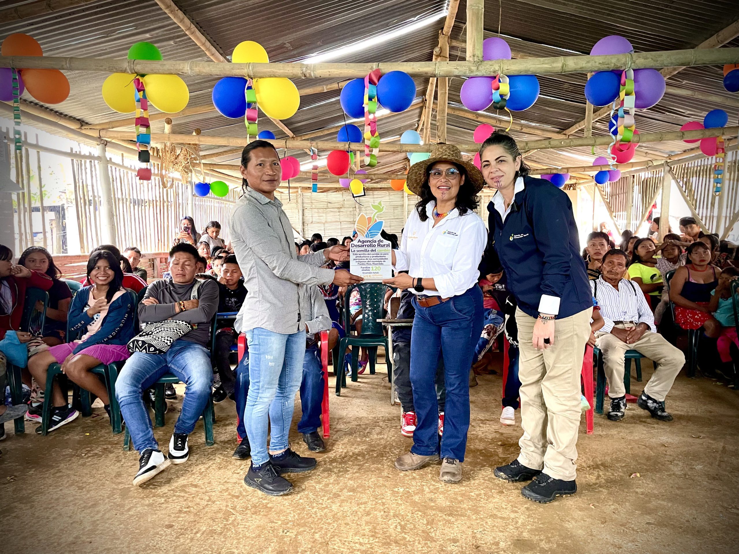 Con este proyecto productivo las comunidades Emberá del municipio de Pueblo Rico, Risaralda, tendrán la posibilidad de implementar economías circulares desde su producción porcícola. Foto: Jhoser Bermúdez (ADR)