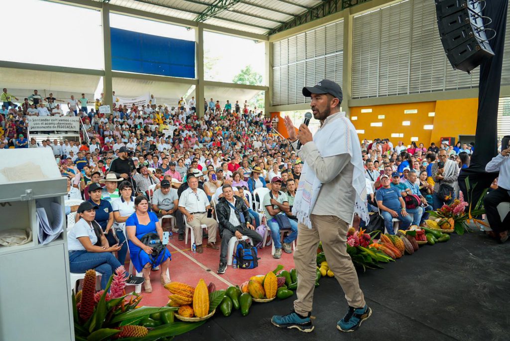 Gobierno del Cambio anuncia inversión de $25.000 millones para fortalecer el sector cacaotero en Santander
