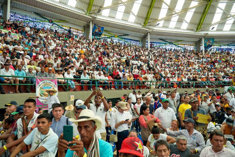 La ADR entrega más de $18.800 millones en activos productivos a familias del Cesar y La Guajira