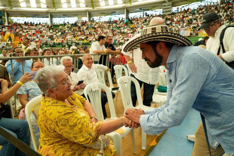 La ADR entrega más de $18.800 millones en activos productivos a familias del Cesar y La Guajira