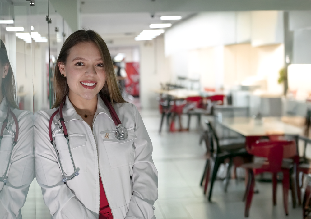 Foto Enfermera Comunicado Boletín 03