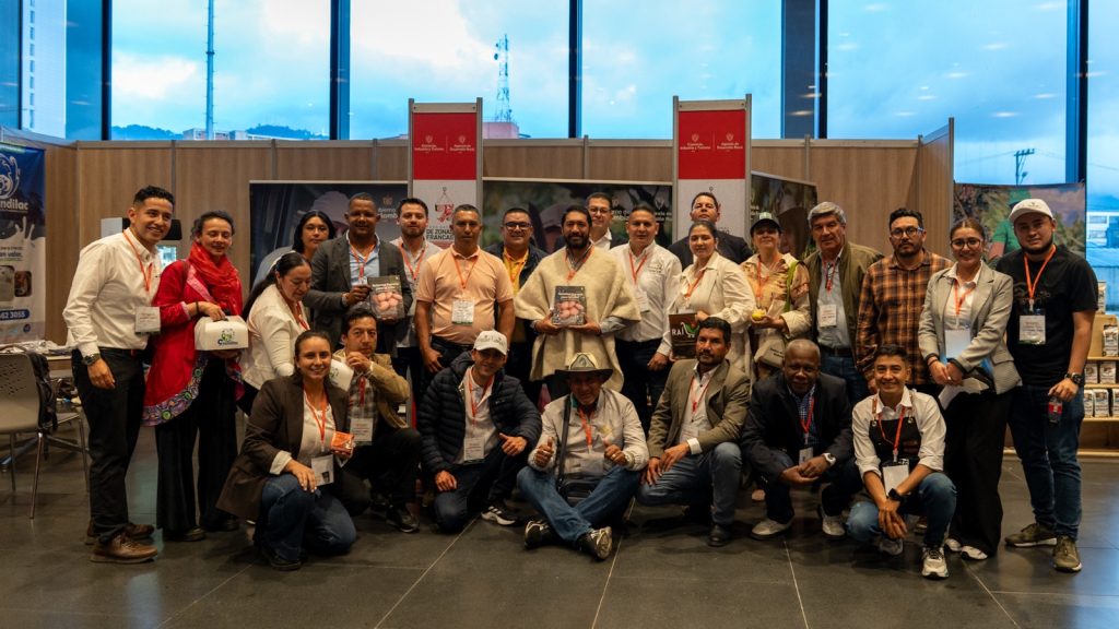 La ADR acerca a los productores colombianos con las Zonas Francas